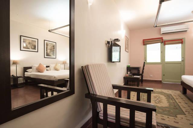 G 49 Bed & Breakfast 뉴델리 외부 사진