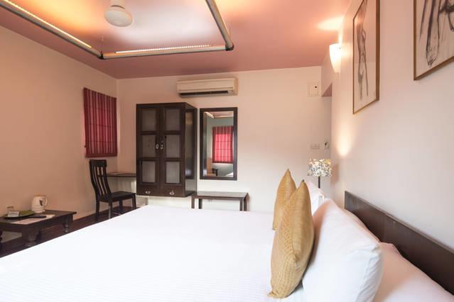 G 49 Bed & Breakfast 뉴델리 외부 사진